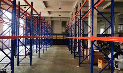 重型倉(cāng)儲(chǔ)貨架專(zhuān)業(yè)定制